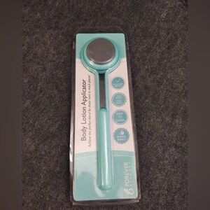 Forever Finder Body Lotion Applicator